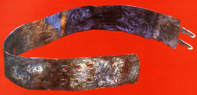 Bronze belt from  the grave n.5 in Montemurro